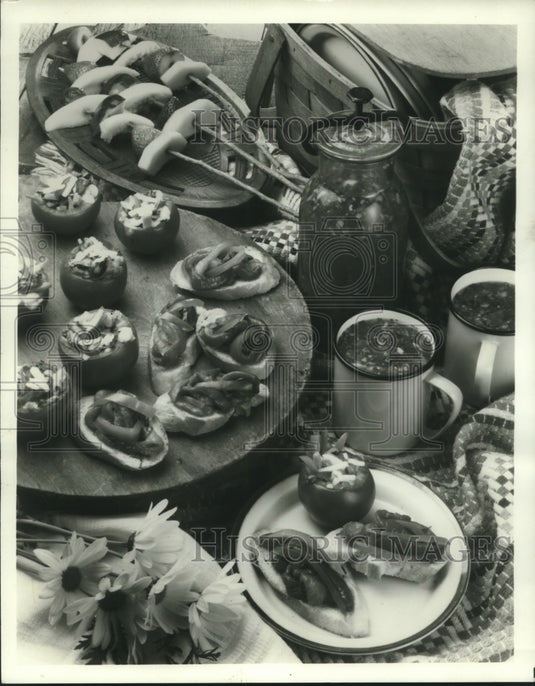 1989 Press Photo Tomatoes can be used in many hors d'oeuvres - nob11955 - Historic Images