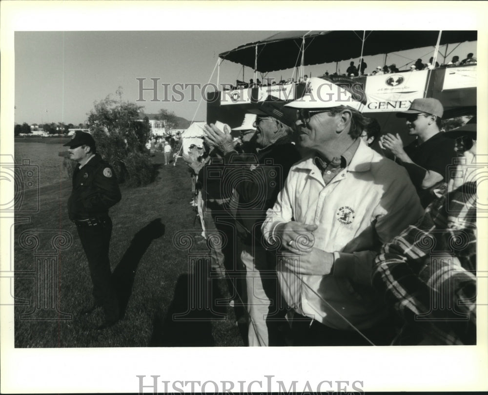 1994 Press Photo Crowd during Freeport McMoran golf tournament in Algiers - Historic Images