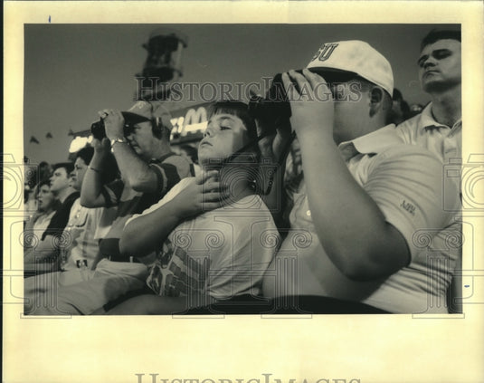 1992 Press Photo Danny & Jimmy Collins watching the LSU vs. Colorado State game - Historic Images