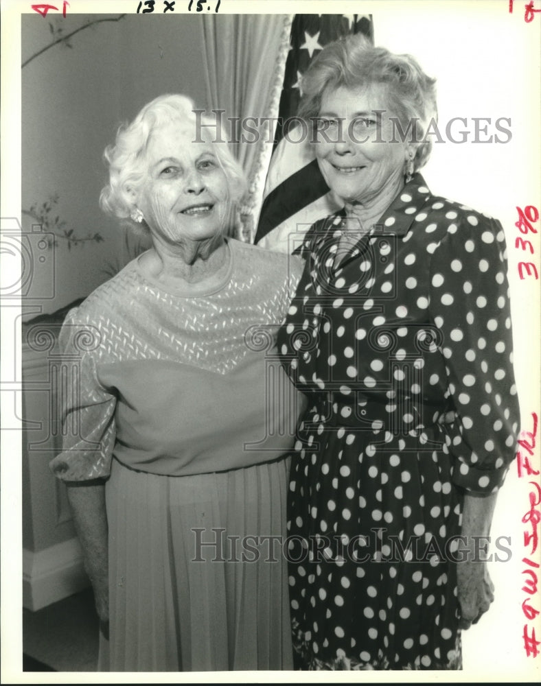 1994 Press Photo Emma Pepper and Alice Fresh, members of Daughters of 1812. - Historic Images