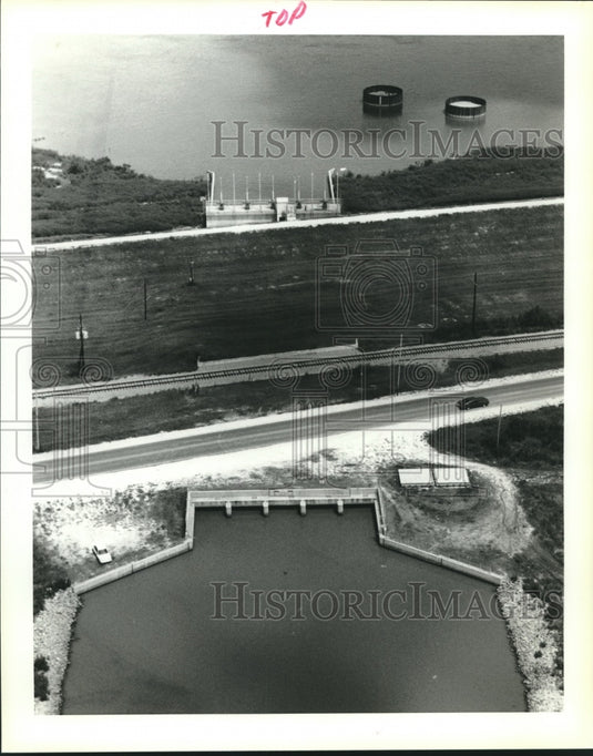 1993 Press Photo Aerial view of Caernarvon freshwater diversion system. - Historic Images