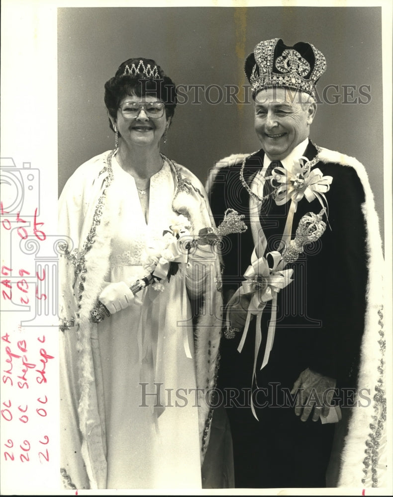 1987 Press Photo Lakeview Shepherd Center&#39;s king &amp; queen of Mardi Gras Ball - Historic Images