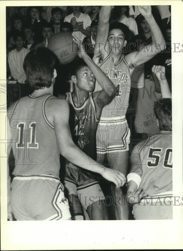 1989 Press Photo Derrick Gallien, basketball player - Historic Images