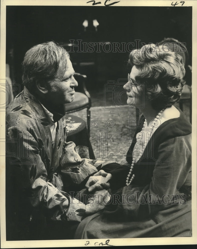 1975 Press Photo Cast members of Gallery Circle Theater&#39;s &quot;Veronica&#39;s Room.&quot; - Historic Images