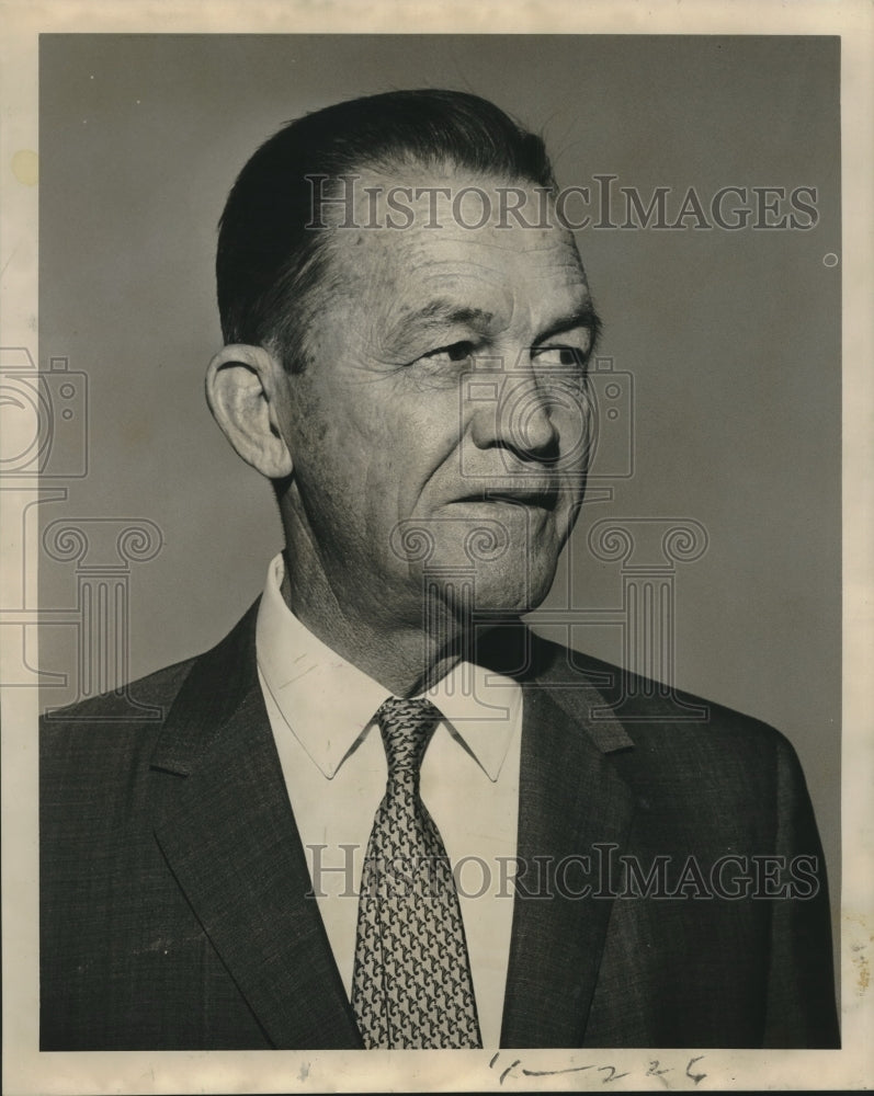 1965 Harry Gamble, Jr., president, Alumni Association, Class 1920-21 - Historic Images