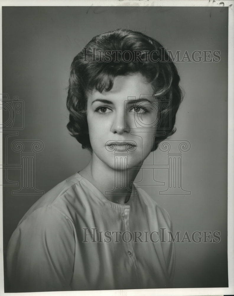 1962 Press Photo Miss Chalon Fontaine as maid in the ball of Krewe of Hermes - Historic Images