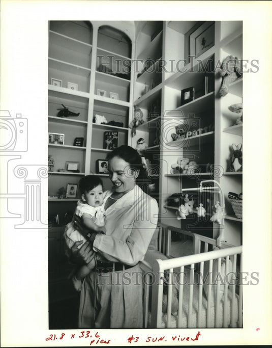 1990 Press Photo Heidi Friedler with her baby Patty - Historic Images