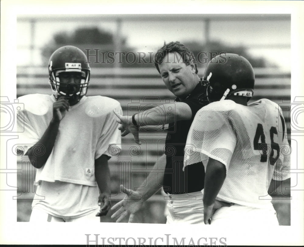 1992 Press Photo Football - Coach Rick Gaille of St. James High with students - Historic Images