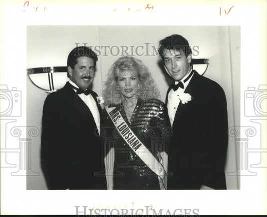 1991 Press Photo Ken Frey, Mary West & Peter Loop, II- Bachelors & Bachelorettes - Historic Images