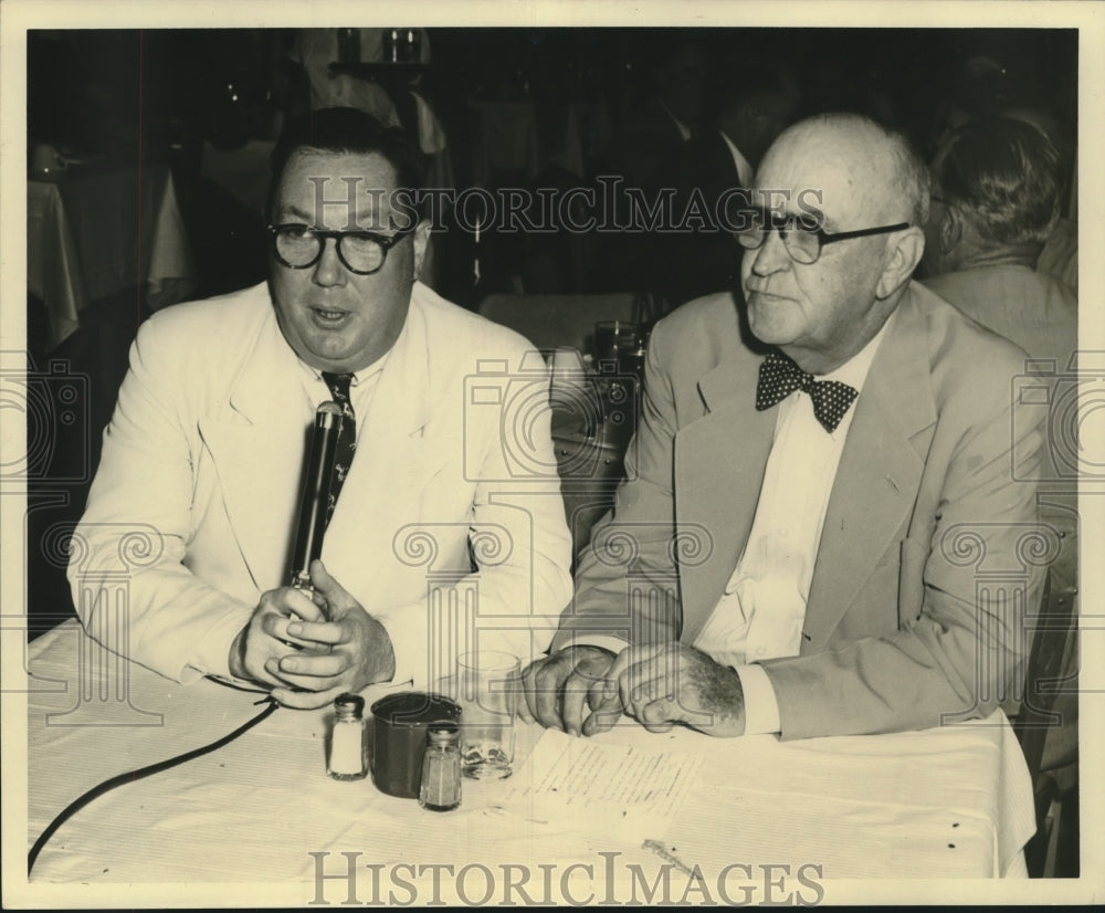 1954 Press Photo Sportscaster Tiger Flowers and Revenue Chief Rufus Fontenot-Historic Images