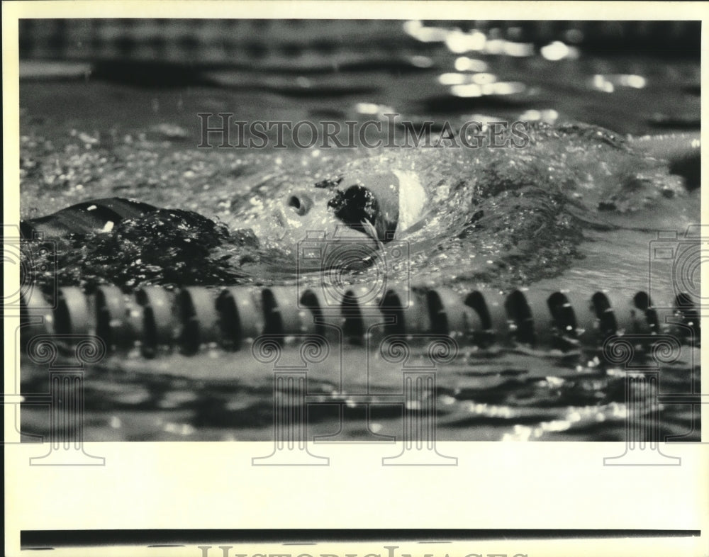 1992 Press Photo Dane Mastagni practices at St. Martin&#39;s high school pool - Historic Images