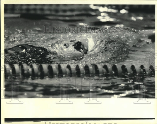 1992 Press Photo Dane Mastagni practices at St. Martin's high school pool - Historic Images