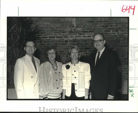1989 Press Photo Pam Friedler with others at Arts Council Awards - Historic Images