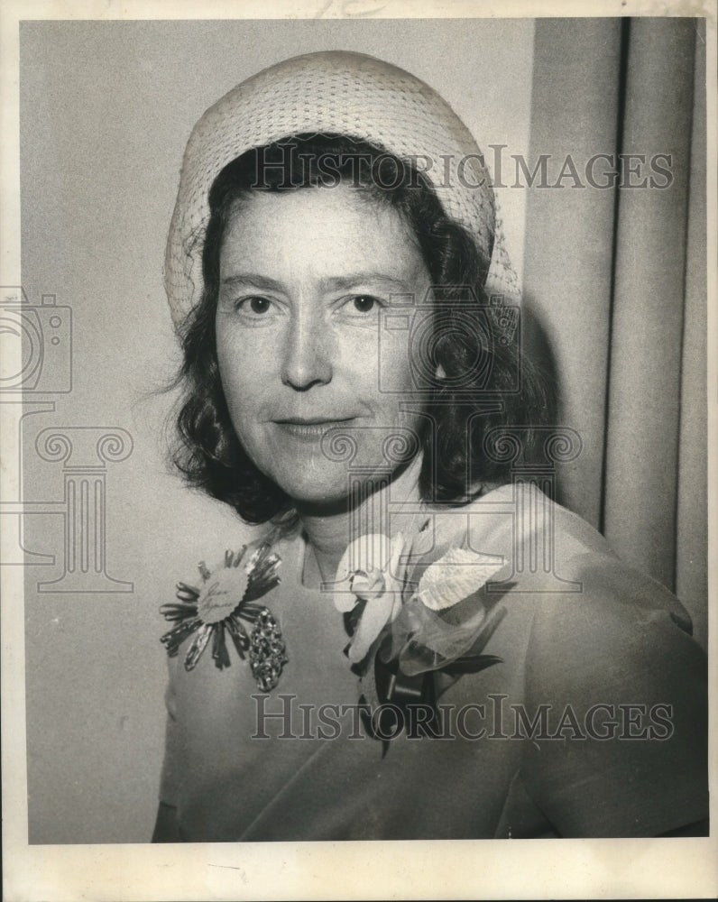 1969 Press Photo Mrs. Kermit Frymire, president of the Lakeshore Women&#39;s Club - Historic Images