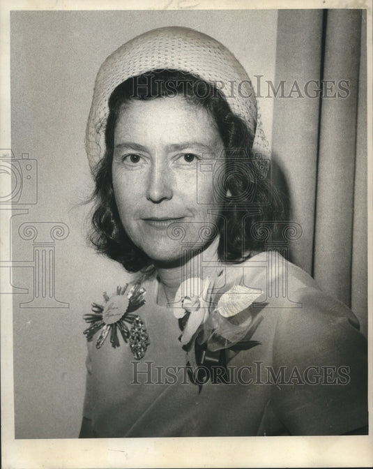 1969 Press Photo Mrs. Kermit Frymire, president of the Lakeshore Women's Club - Historic Images
