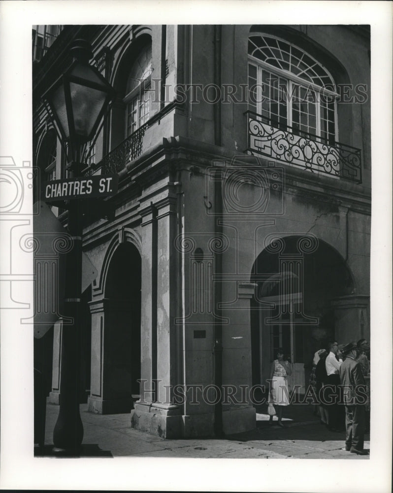 1963 Press Photo Fire marks on wall of The Calilro Building. - nob14646 - Historic Images