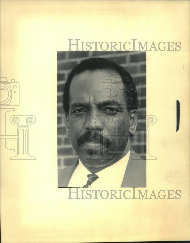 1992 Press Photo Rev. Willie Gable opposes gambling casinos in New Orleans. - Historic Images