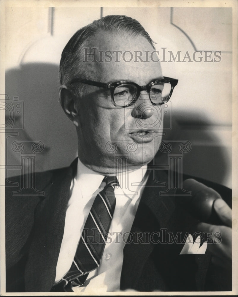 1964 Press Photo G. Keith Funston, President of the New York Stock Exchange. - Historic Images