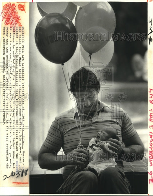 1988 Press Photo Hank Liller & niece Rachel Hoffman at Oakwood Shopping Mall - Historic Images