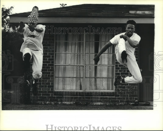 1991 Press Photo Desi White and Virgil Segue III, members of the "Funkie Boiz" - Historic Images