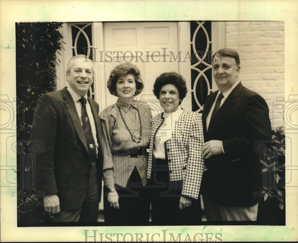 1988 Press Photo Mr. & Mrs. Gabriel with others at New Orleans Garden Society - Historic Images