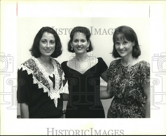 1991 Press Photo Liz Frischhertz with Alden Tryforos & Evelyn Thompson at party - Historic Images