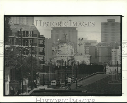 1990 Press Photo Tanker Freja Svea high on Mississippi River at Algiers Point - Historic Images