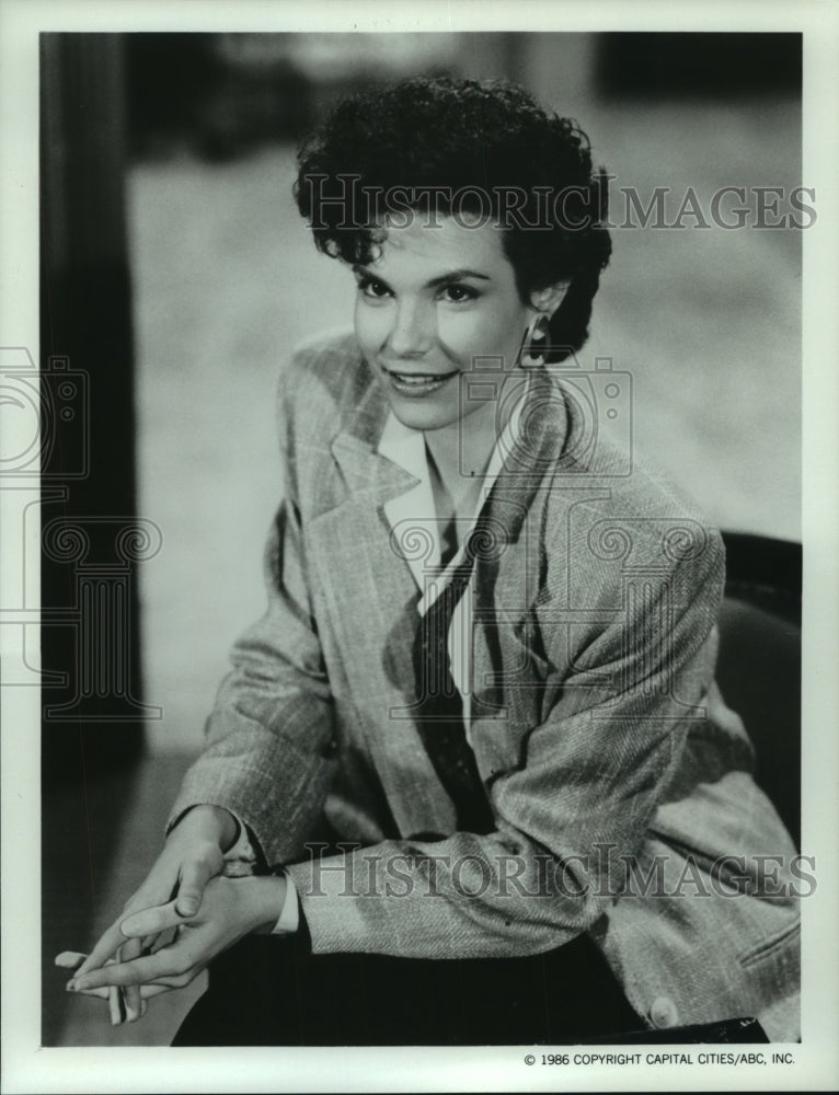 1986 Press Photo Terri Garber as Leslie Carrington on "Dynasty," on ABC/TV - Historic Images