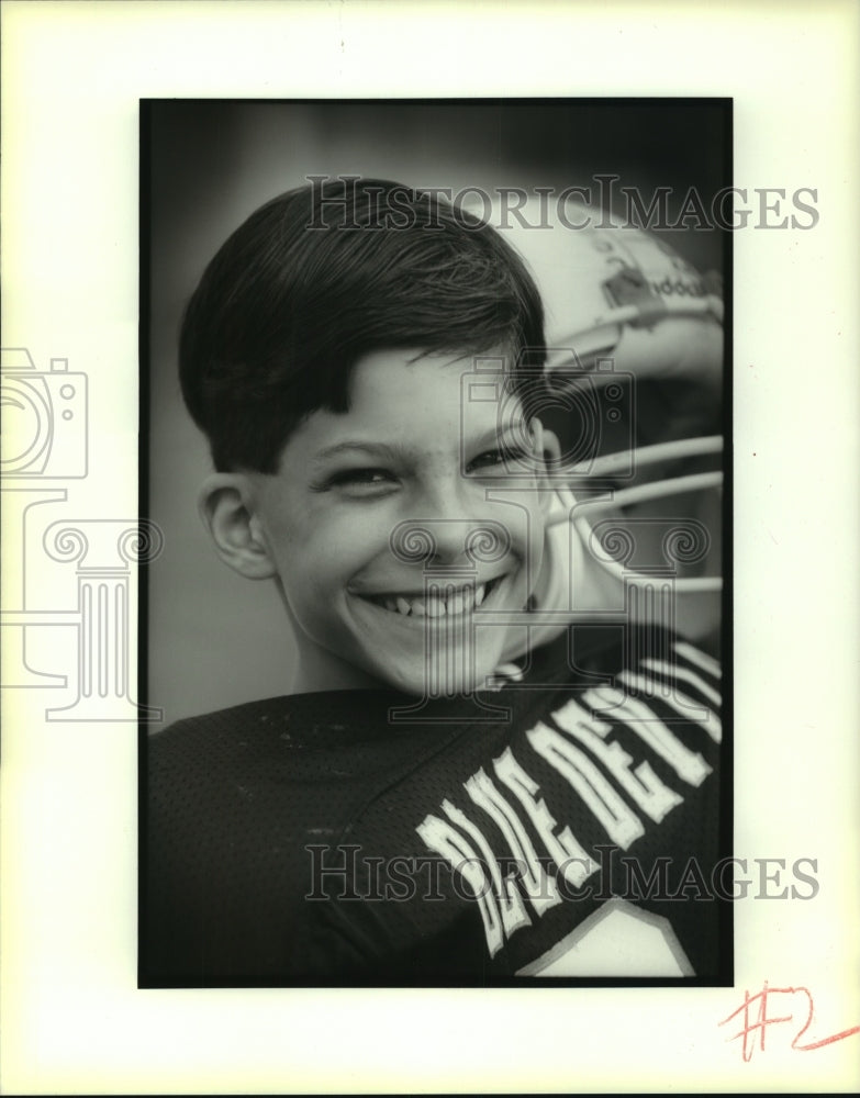 1993 Press Photo Football - Steven Garon, Metairie Playground - Historic Images