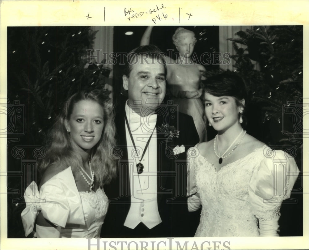 1991 Press Photo Abby Bell, John Gehl and Trisha Hardin at Pickwick Club - Historic Images