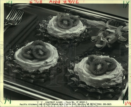 1985 Press Photo Kiwifruit Clouds - nob16575 - Historic Images