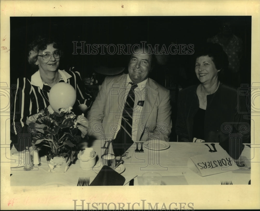 1990 Press Photo Everette Gauthreaux &amp; others at Gretna Historical Society Roast - Historic Images