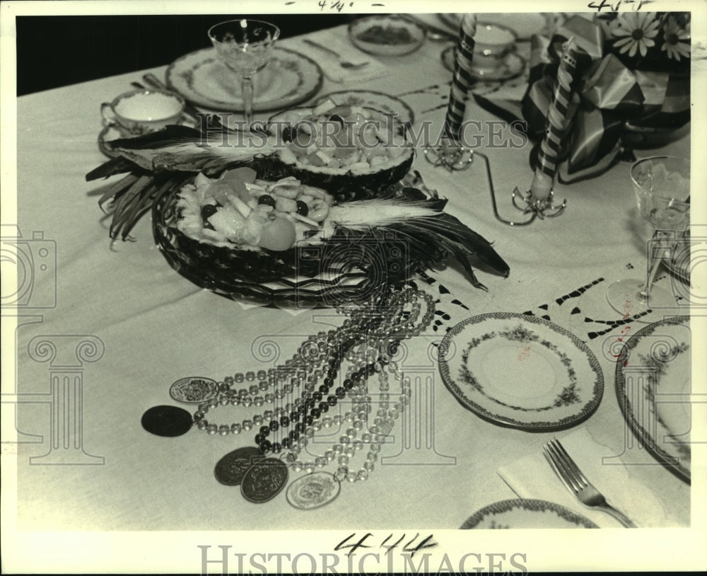 1979 Press Photo Pineapple Compote being served at Mardi Gras morning buffet - Historic Images