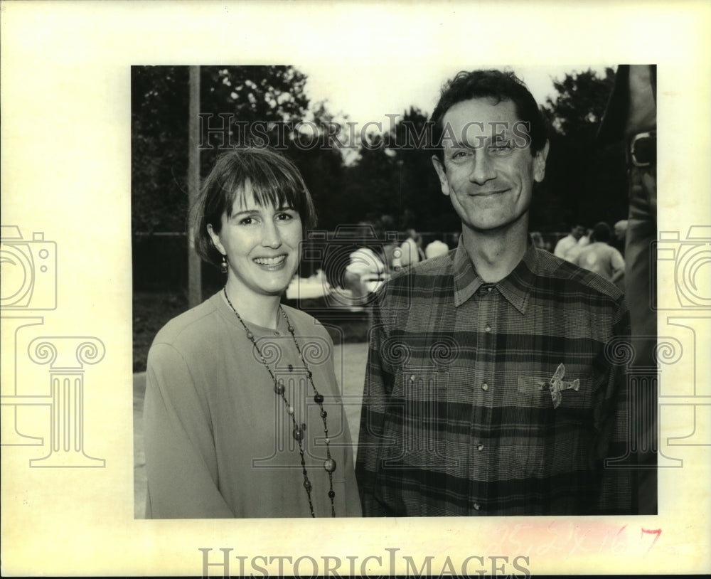 1994 Press Photo Leah Tubbs &amp; Sonny Gauntt at the La. Nature &amp; Science Center - Historic Images