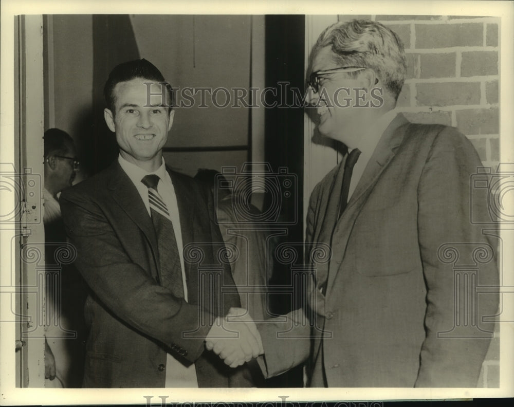 1960 Press Photo James Foster after two-year murder trial in Jackson County - Historic Images