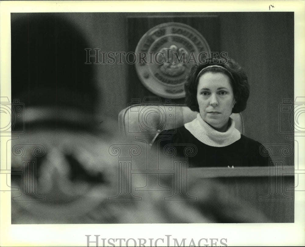 1989 Press Photo Section E Juvenile Court Judge Anita Ganucheau - Historic Images