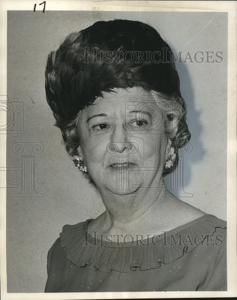 1965 Mrs. L.C. Gelder, president of Magnolia Branch-Sunshine Society - Historic Images