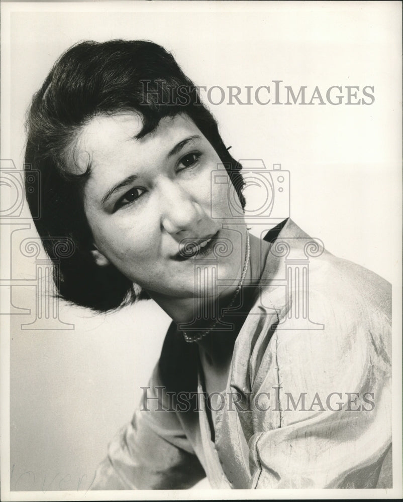 1957 Doris Ann Gardner is engaged to Robert Joseph Furyan - Historic Images