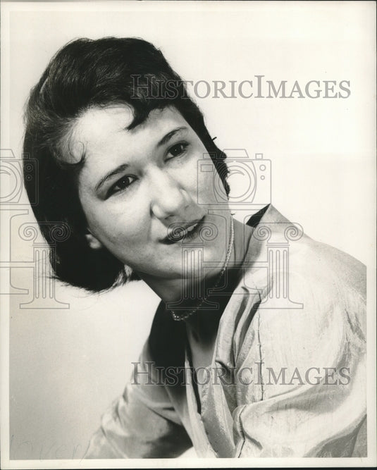 1957 Doris Ann Gardner is engaged to Robert Joseph Furyan - Historic Images