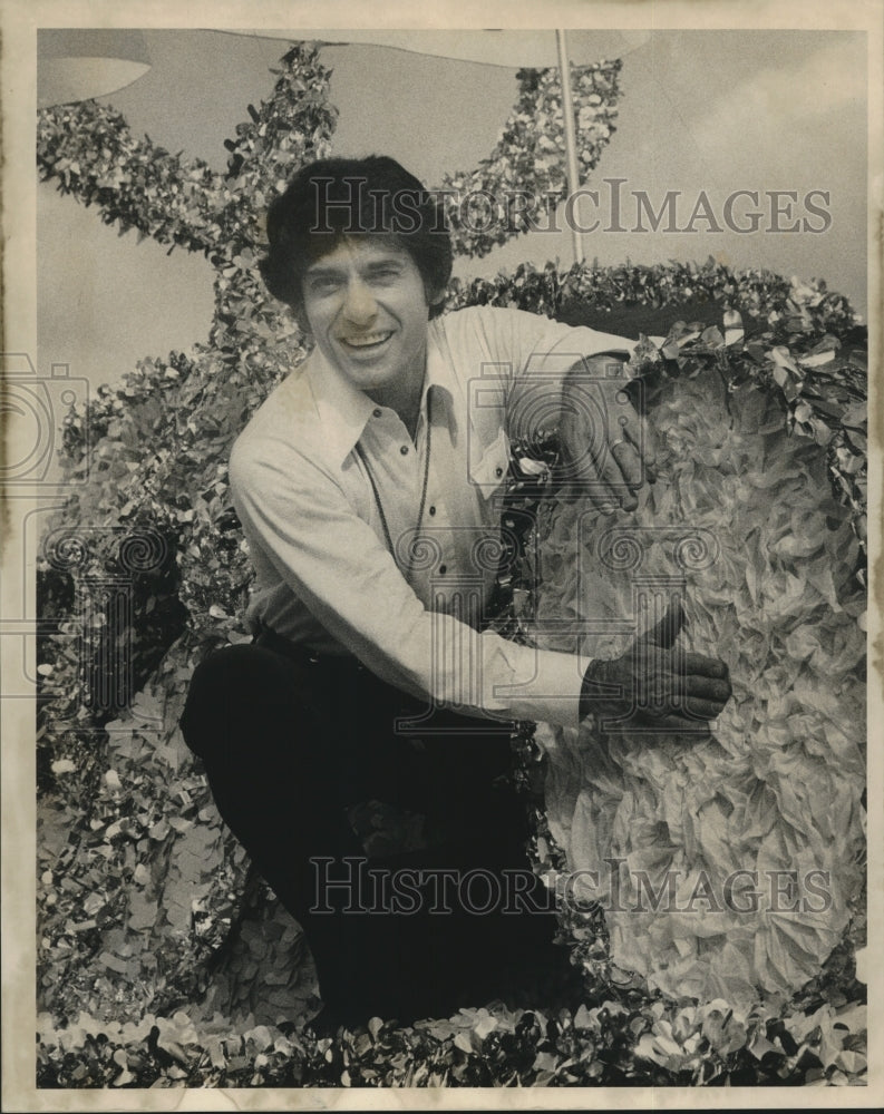 1971 Dancer Peter Gennaro on a festive float - Historic Images