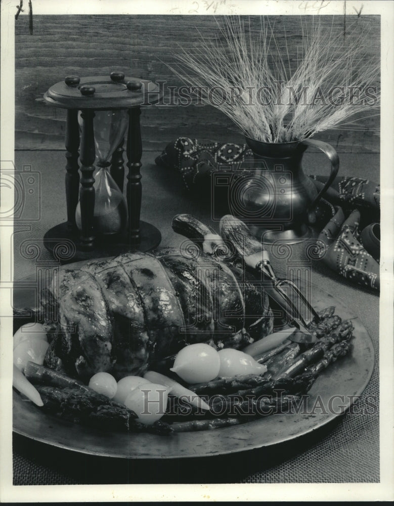 1980 Press Photo Lamb Shoulder Roast cooked in the microwave - nob17893 - Historic Images