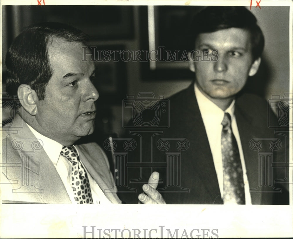 1987 Press Photo C. James Gelpi, Alliance for Good Government with Daniel Casey - Historic Images