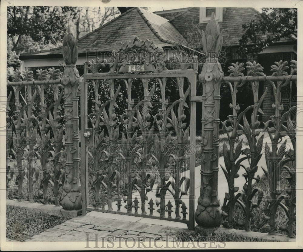 1955 Corn fence and gates in Garden District at 1424-1428 Fourth - Historic Images