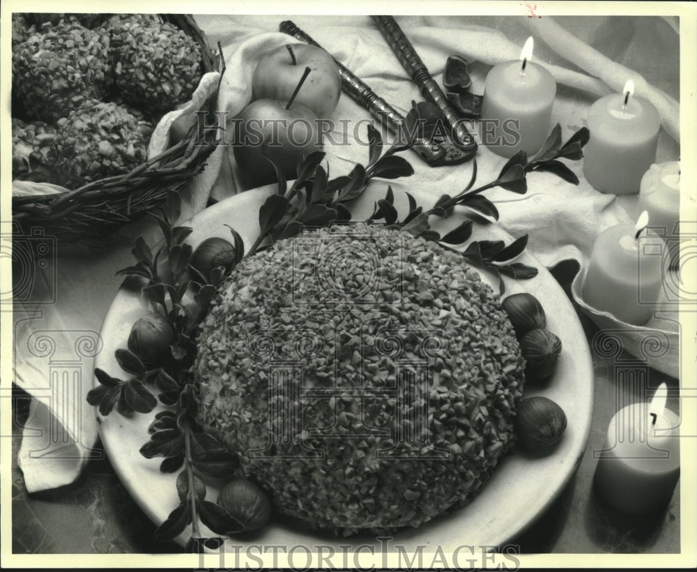 1994 Press Photo Salmon Cheese Ball with Hazelnuts and recipe - Historic Images