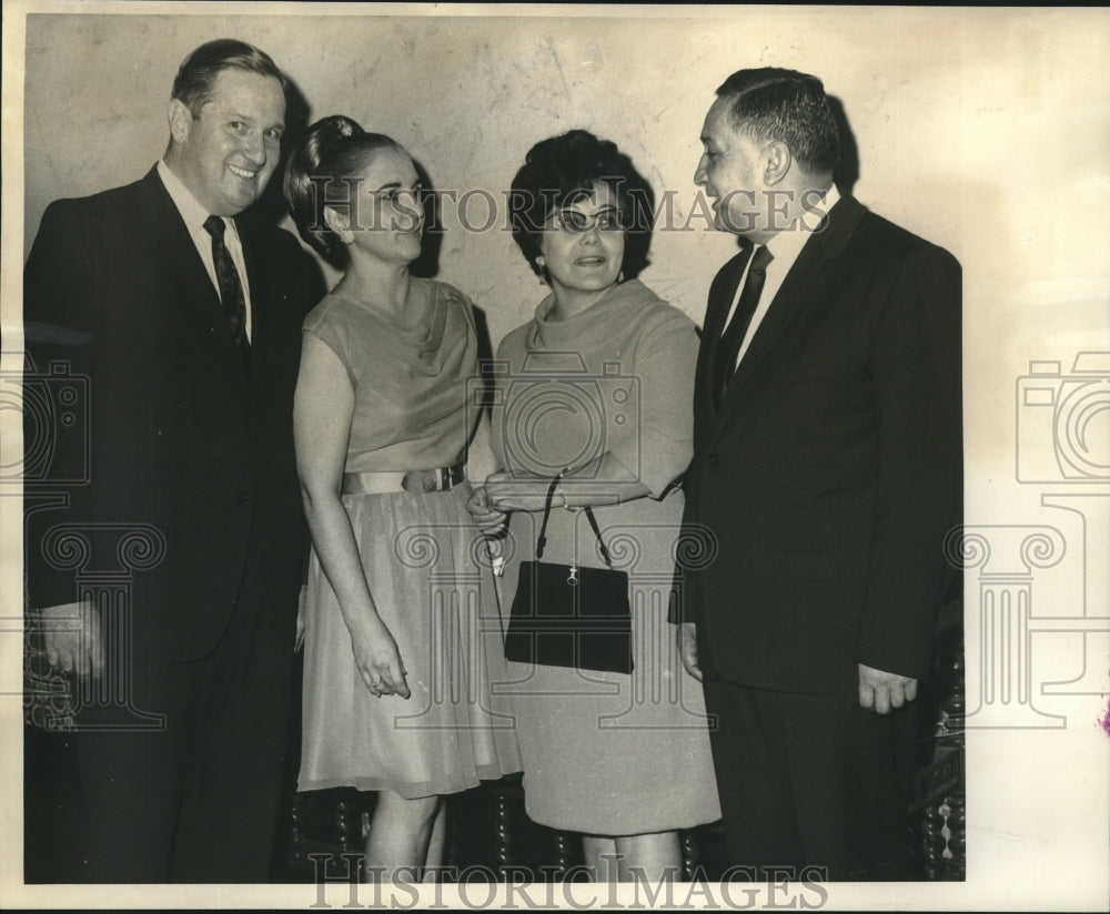 1968 Press Photo Mr. &amp; Mrs. Luis Ries Gamara and others at Bolivian Reception-Historic Images