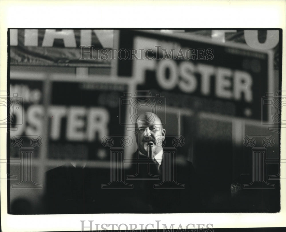 1995 Press Photo Mike Foster speaks to supporters at Hilton Hotel, Baton Rouge - Historic Images