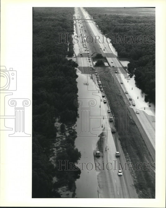 1991 Press Photo Aerial shot of the flooded Interstate 10 looking West - Historic Images