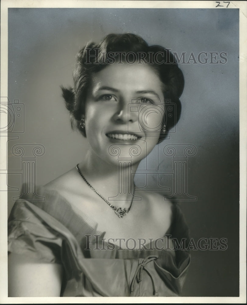 1955 Press Photo Miss Amy Follansbee as Maid Krewe of Prometheus - nob19325 - Historic Images