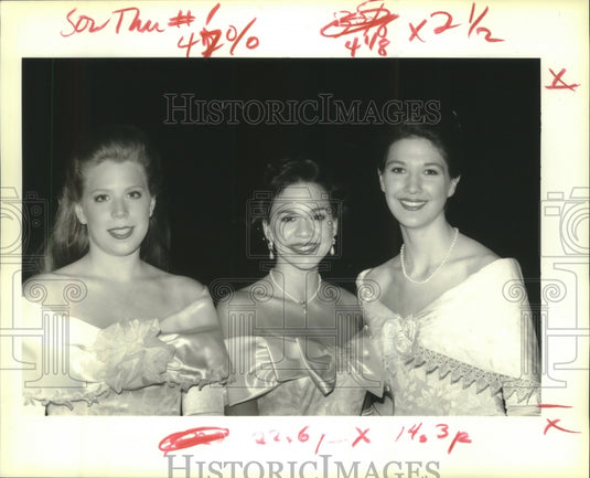 1993 Press Photo Debutantes to be presented at the Cotillion at Pavilion - Historic Images