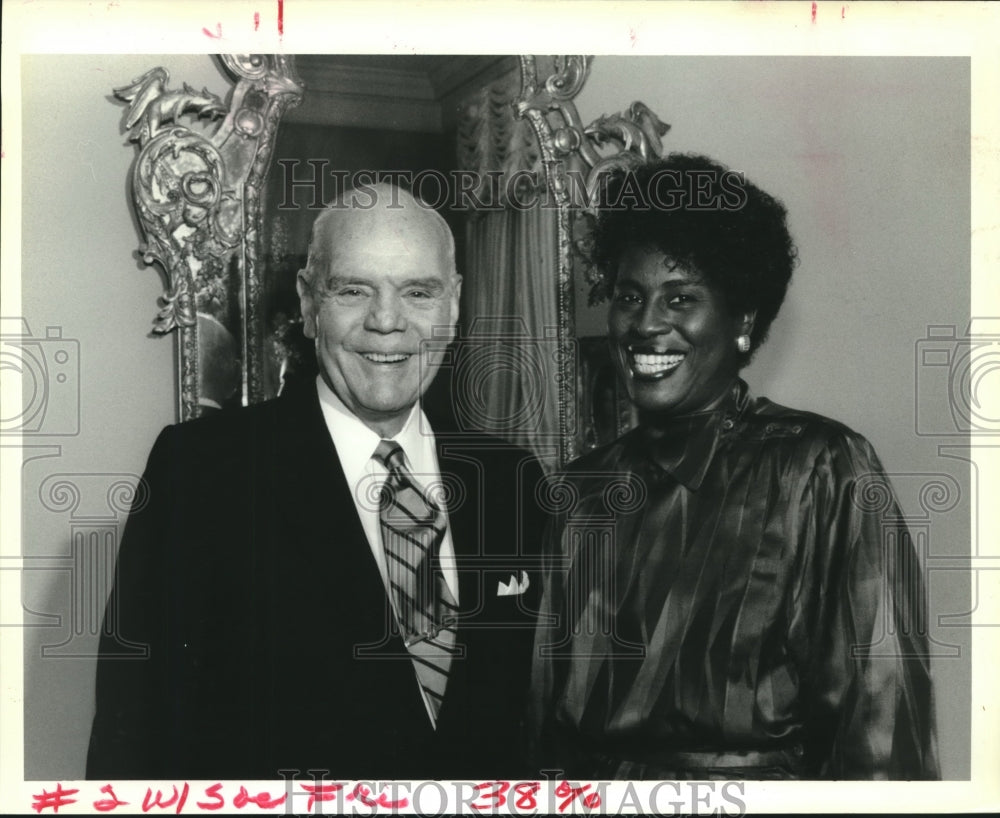 1992 Press Photo Louis Jones, Ernestine Gray - YMCA - Historic Images